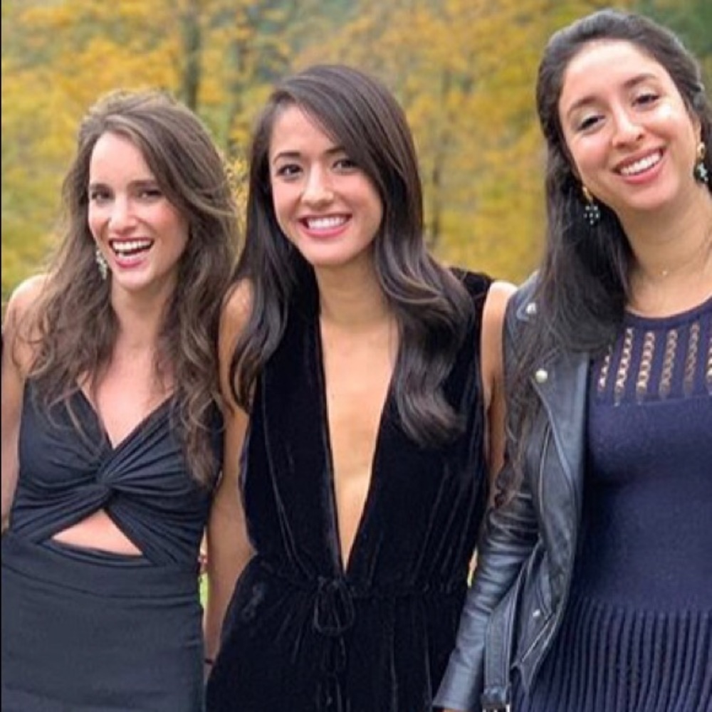 Meet your Posher, Chrchristina